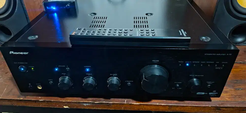 Integrated amplifier pioneer A-70k
