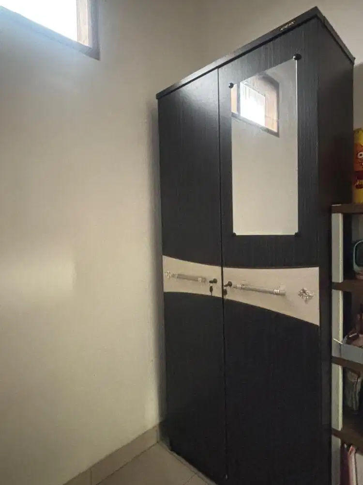 Lemari Pakaian Merk Astro box