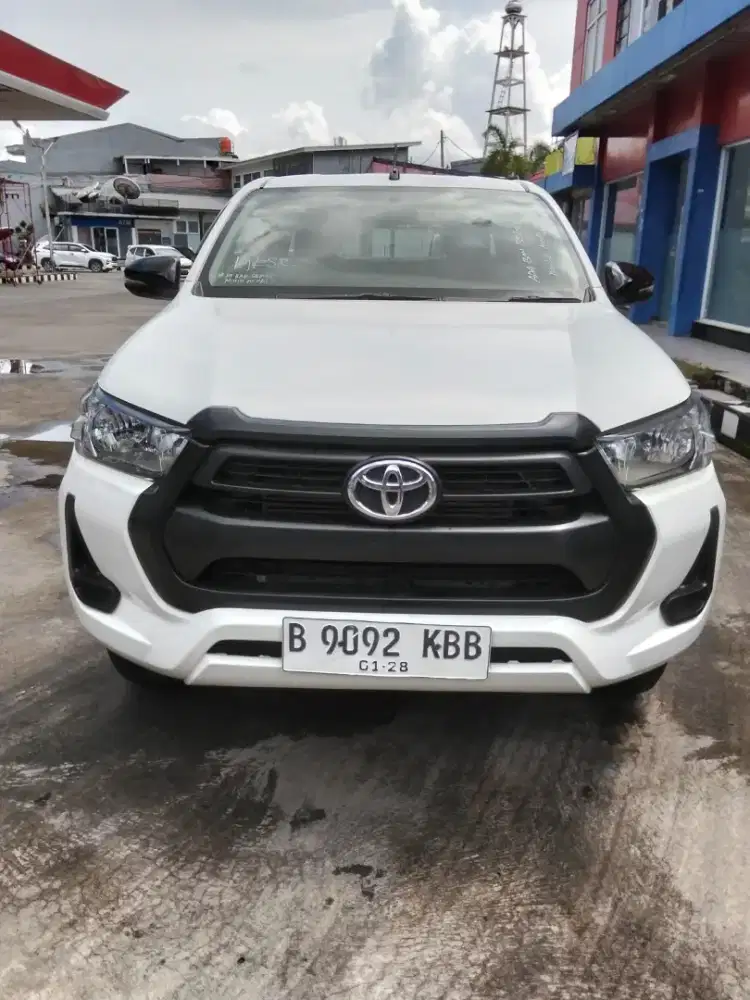 Antik istimewa !! Hi Lux D.Cabin 4x4 type E upgrade G 2022 hitam met