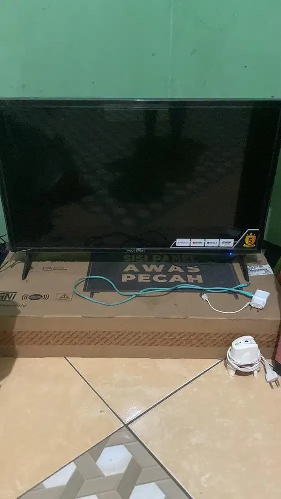 Tv bekas mulus pemakain pribadi