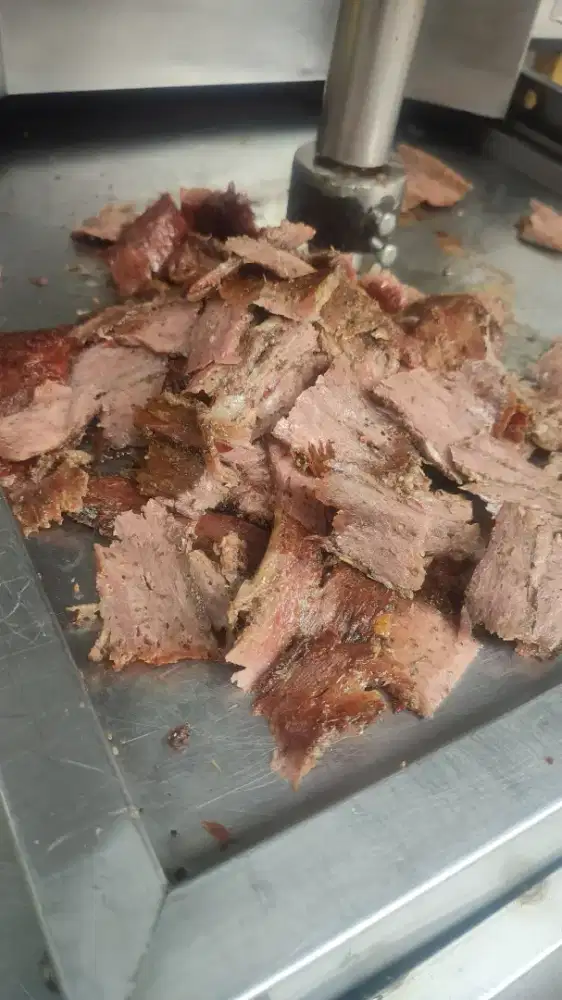 Karyawati umur 32 tahun ke atas,baca deskripsi