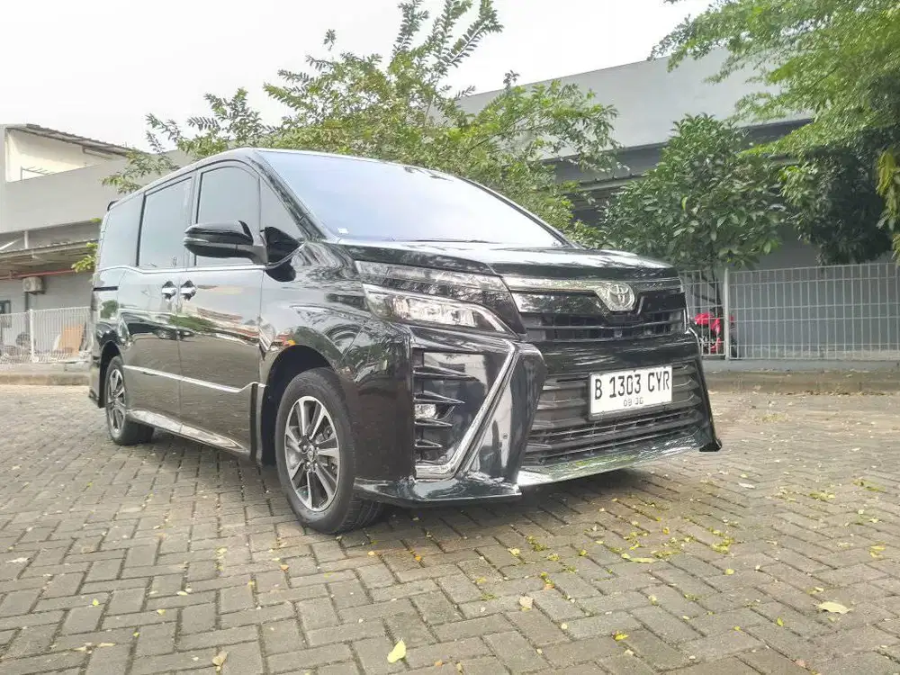 VOXY AUTOMATIC 2019 2.0