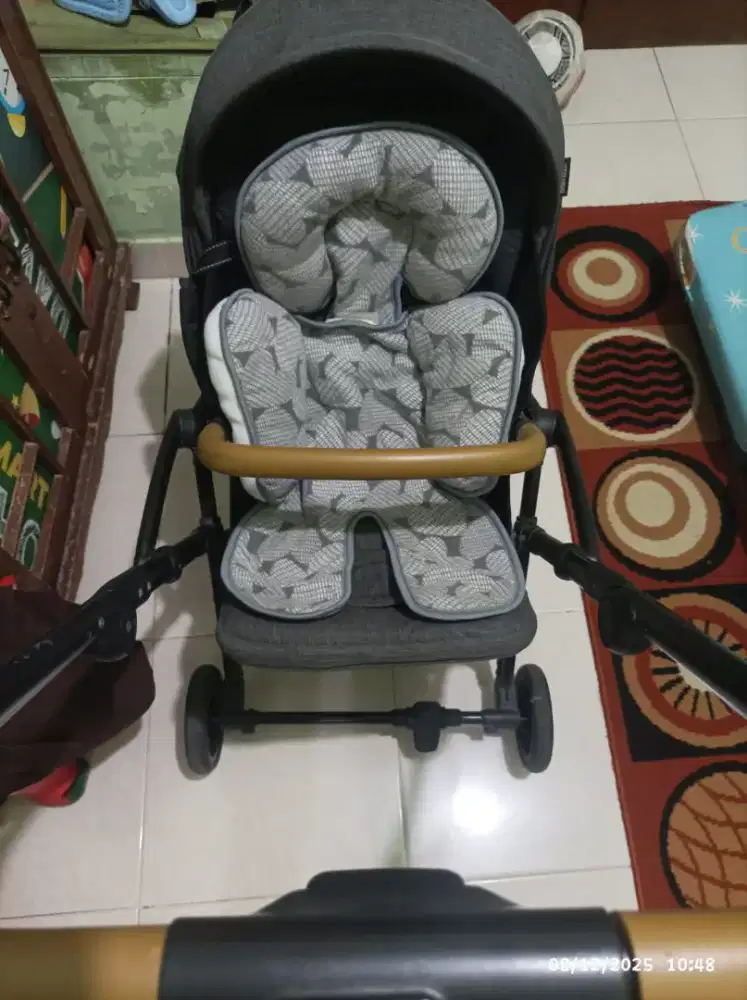 Stroler bayi kondisi 90%