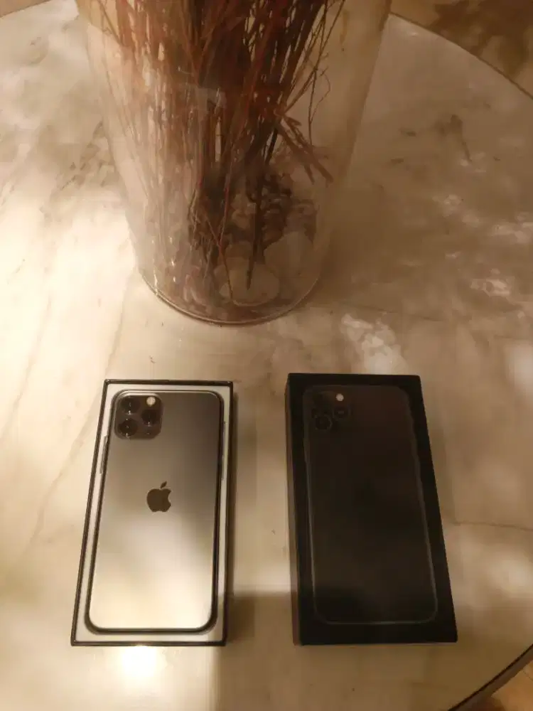 Iphone 11 pro max 256gb ampuh