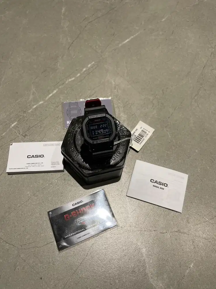 G Shock DW-5600HR-1DR