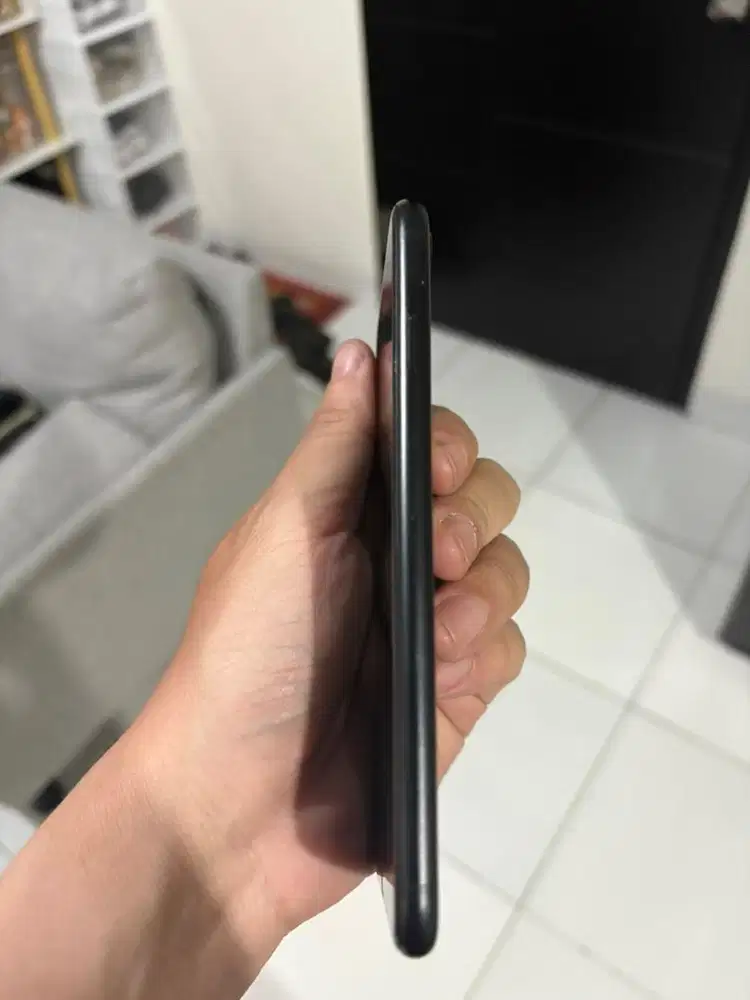 For sale Iphone se 2nd Black 128Gb