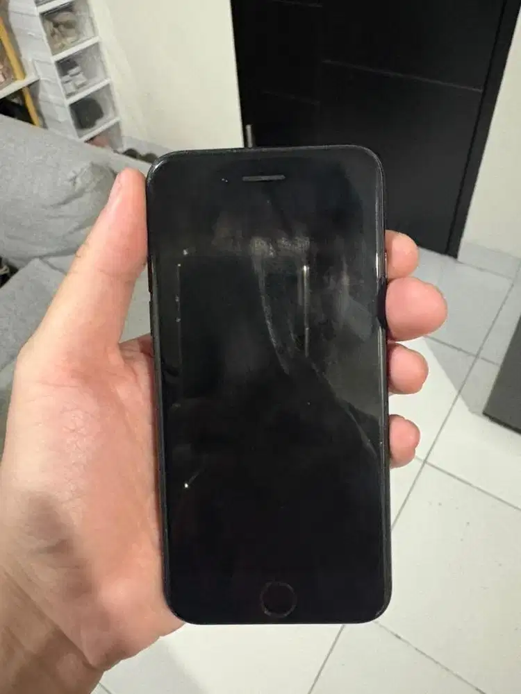 For sale Iphone se 2nd Black 128Gb