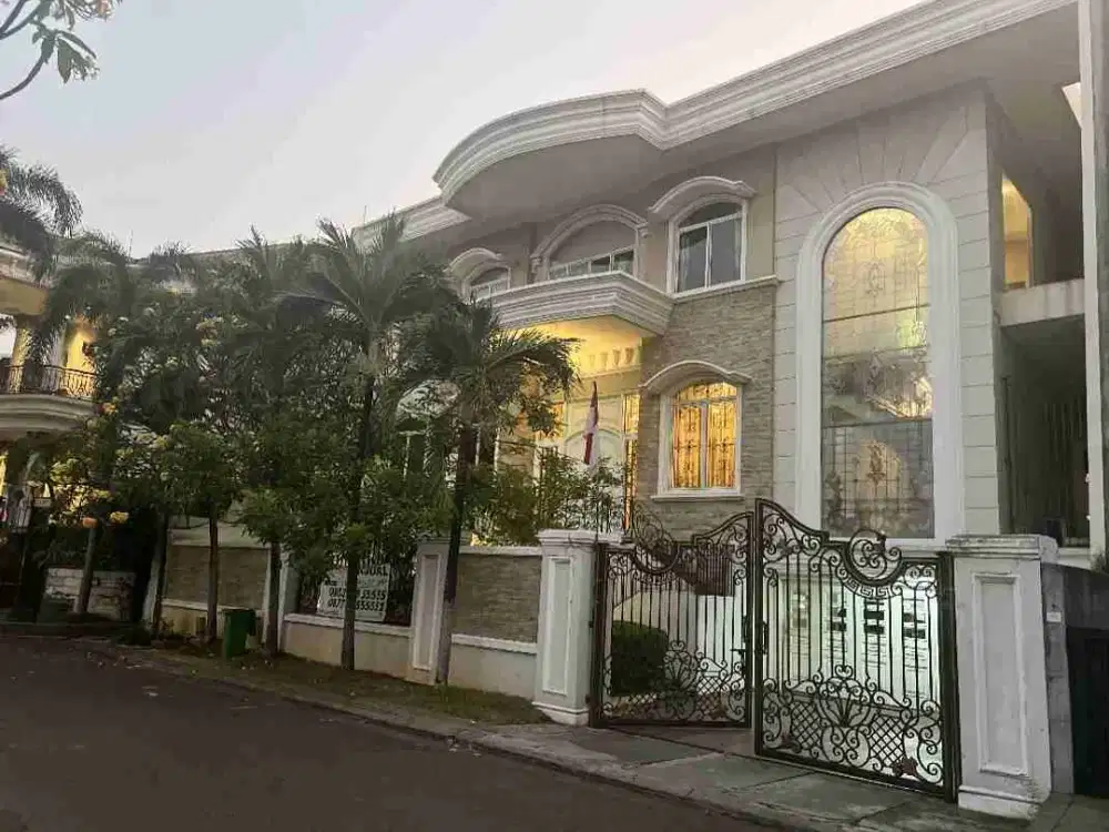 Rumah Besar, Megah & Mewah di cluster BGM Kelapa Gading
