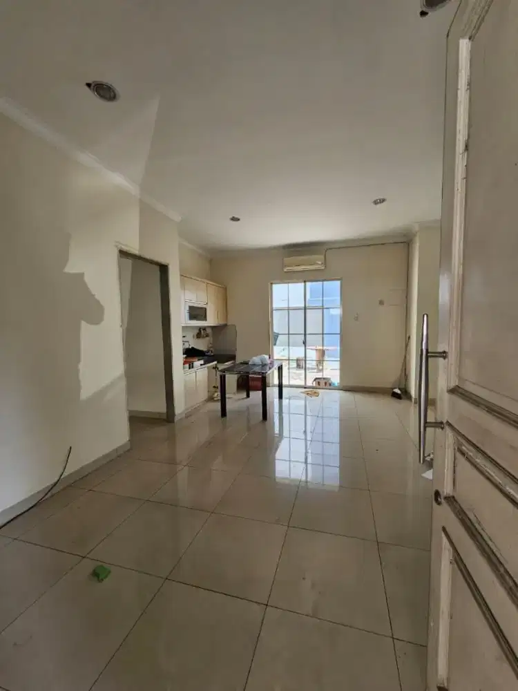 Dijual Cepat Rumah Eropa, Green lake city