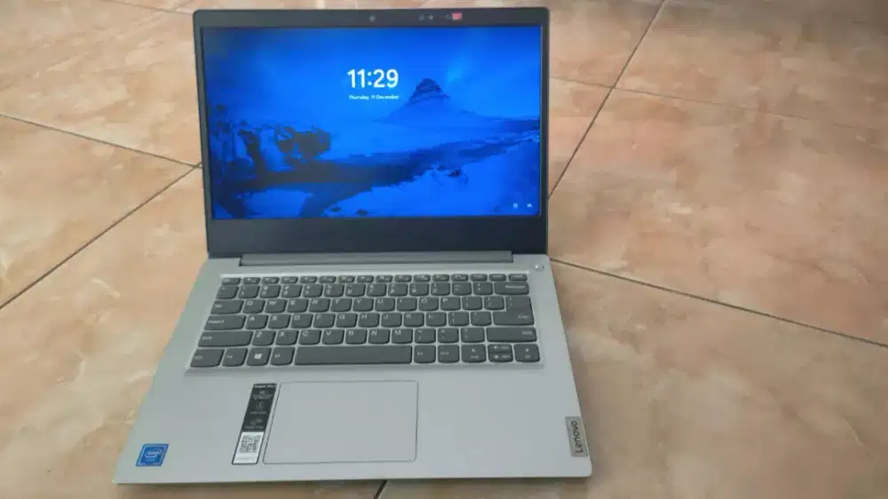 Lenovo V14 G5 (Core i3-1315U)