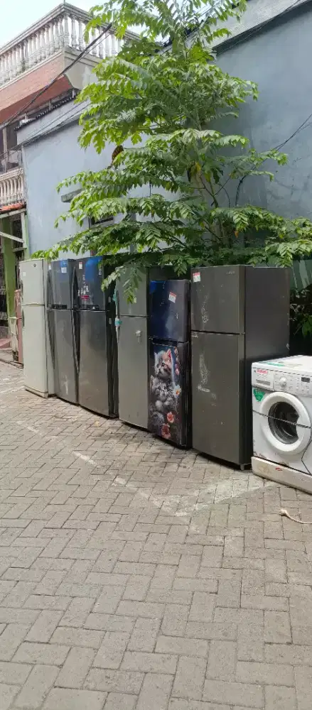 Menerima sgala barang rongsokan tv ac kulkas dll