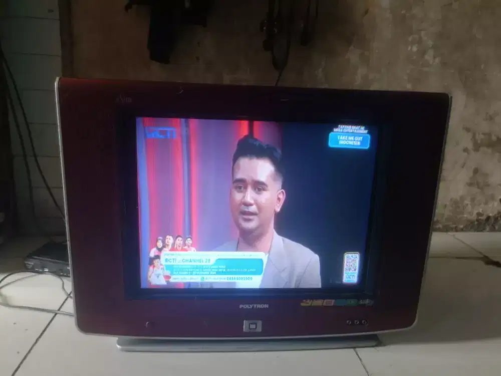 Tv tabung 21in merk polytron normal