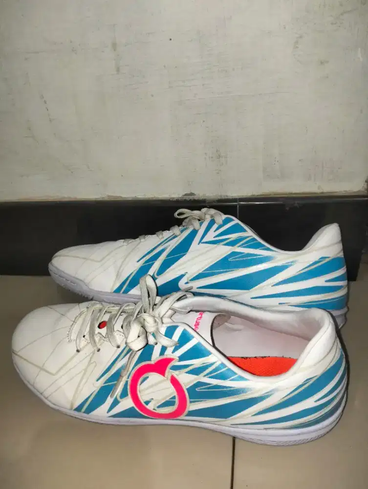 sepatu futsal  ortus
