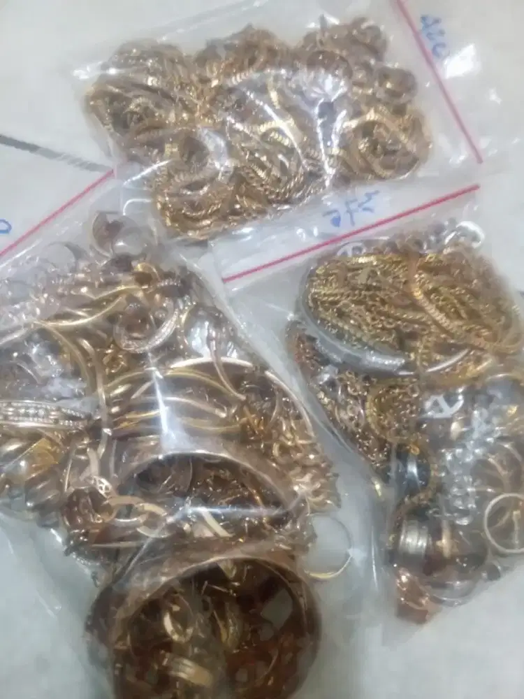 MENERIMA BUYBACK EMAS