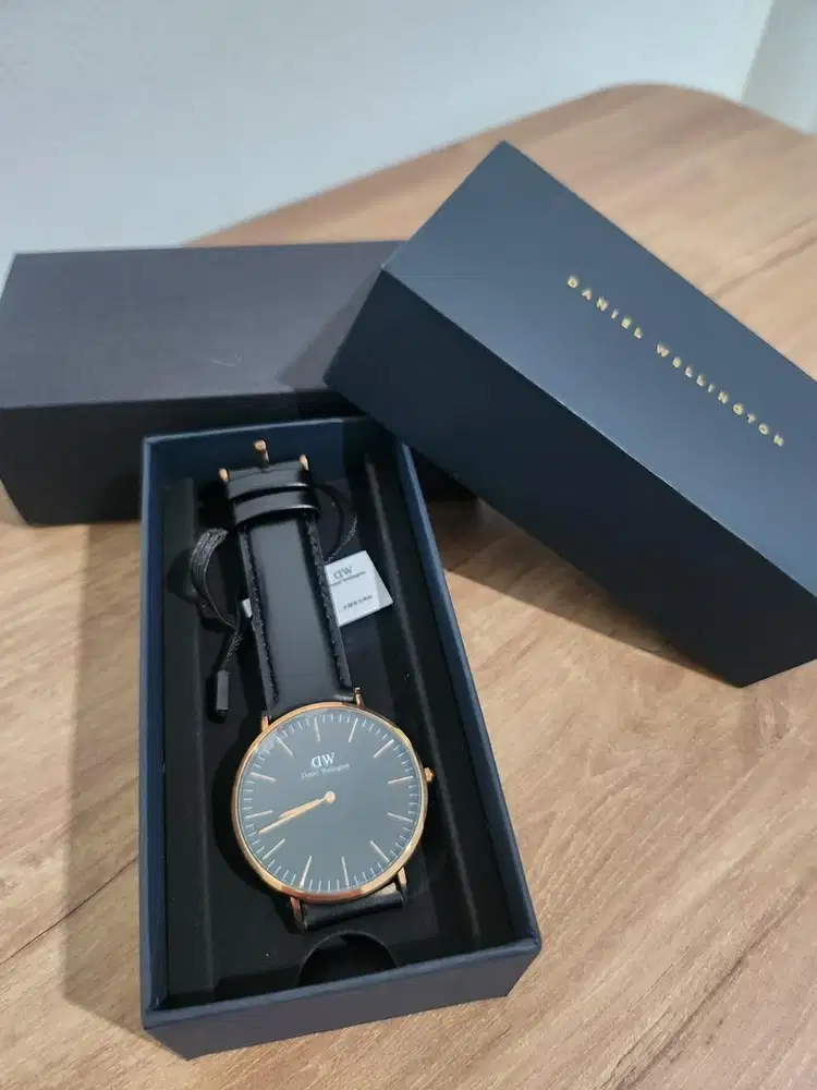 NEGO - New Daniel Wellington watch for men