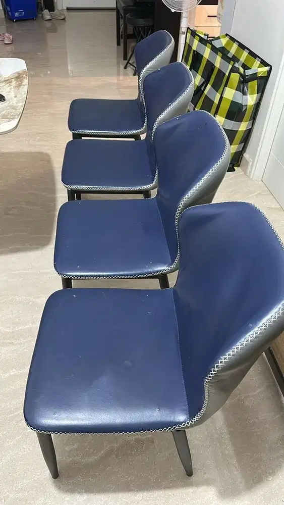 Kursi makan sesuai foto