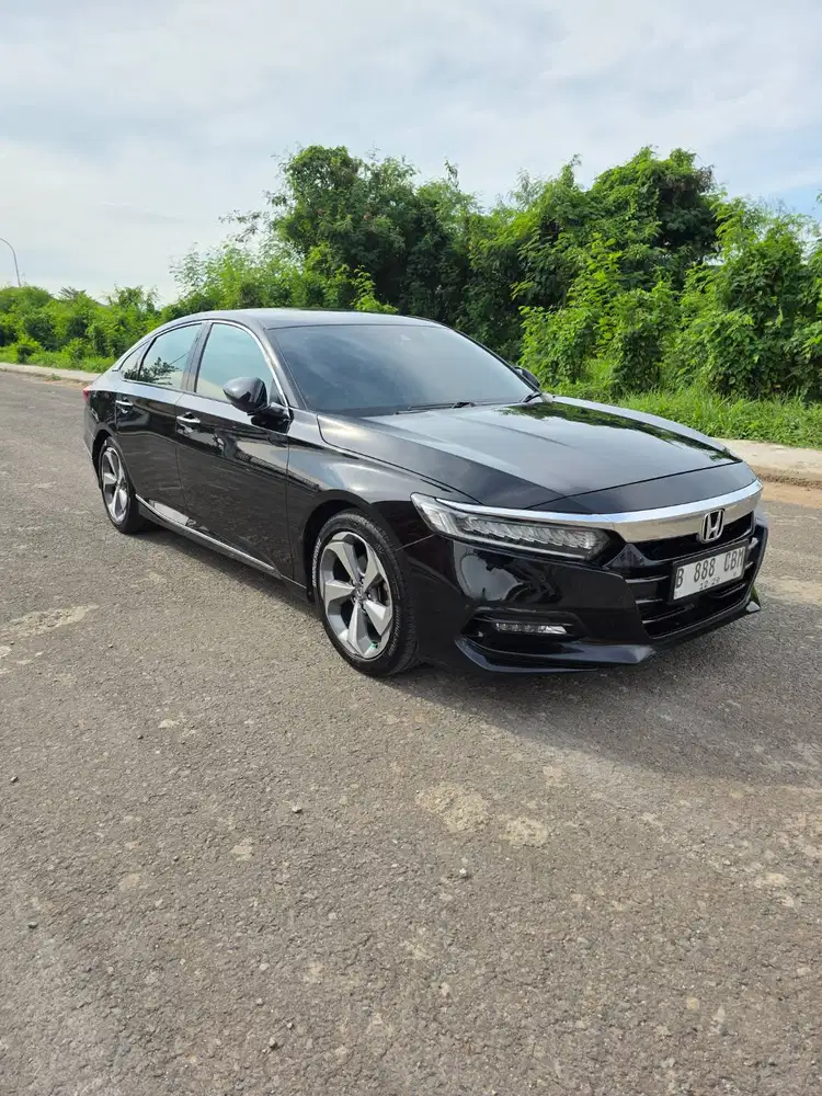 Honda Accord 1.5 Turbo 2019 Sensing warna Hitam MURAH