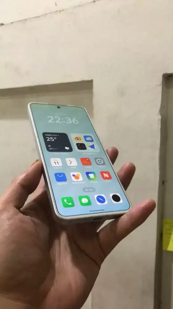 MEIZU 20 5G 16GB+12gb 256GB ( HP sekelas iphone 15pro max )