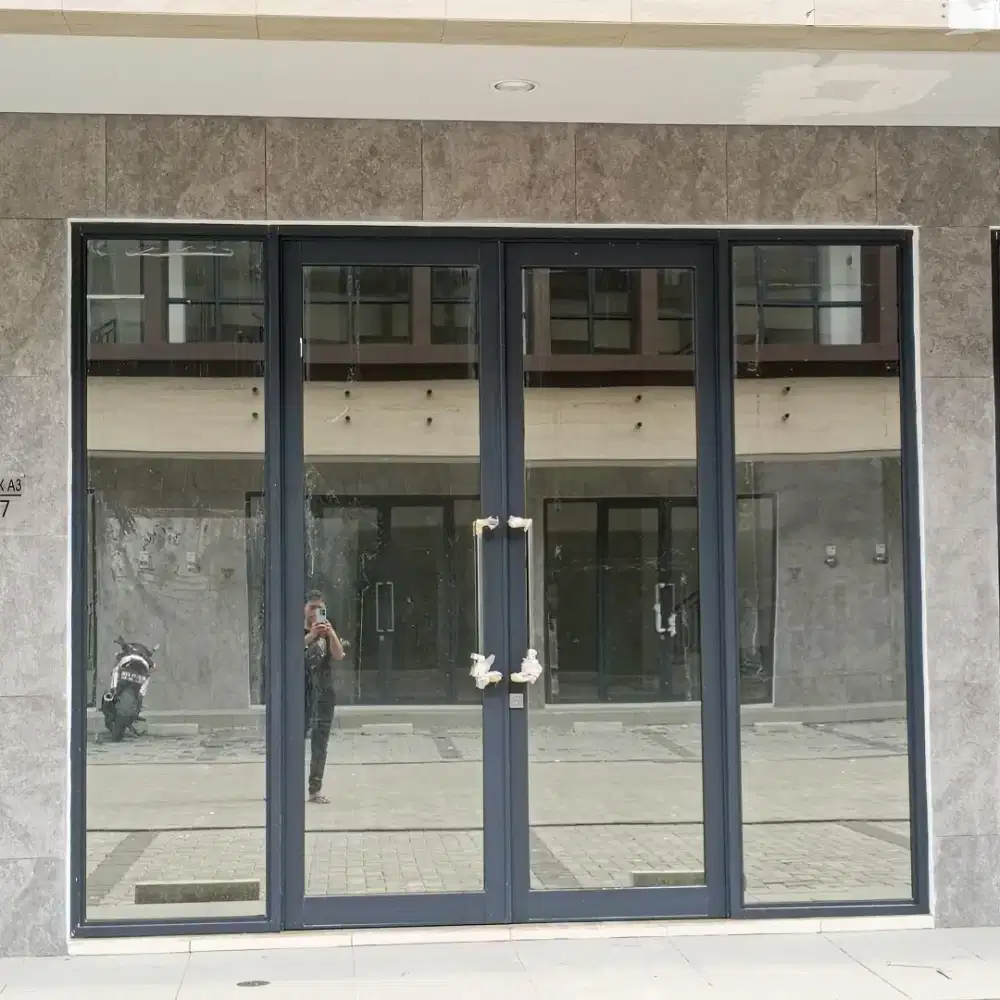 Jasa pasang stickerkaca film kantor