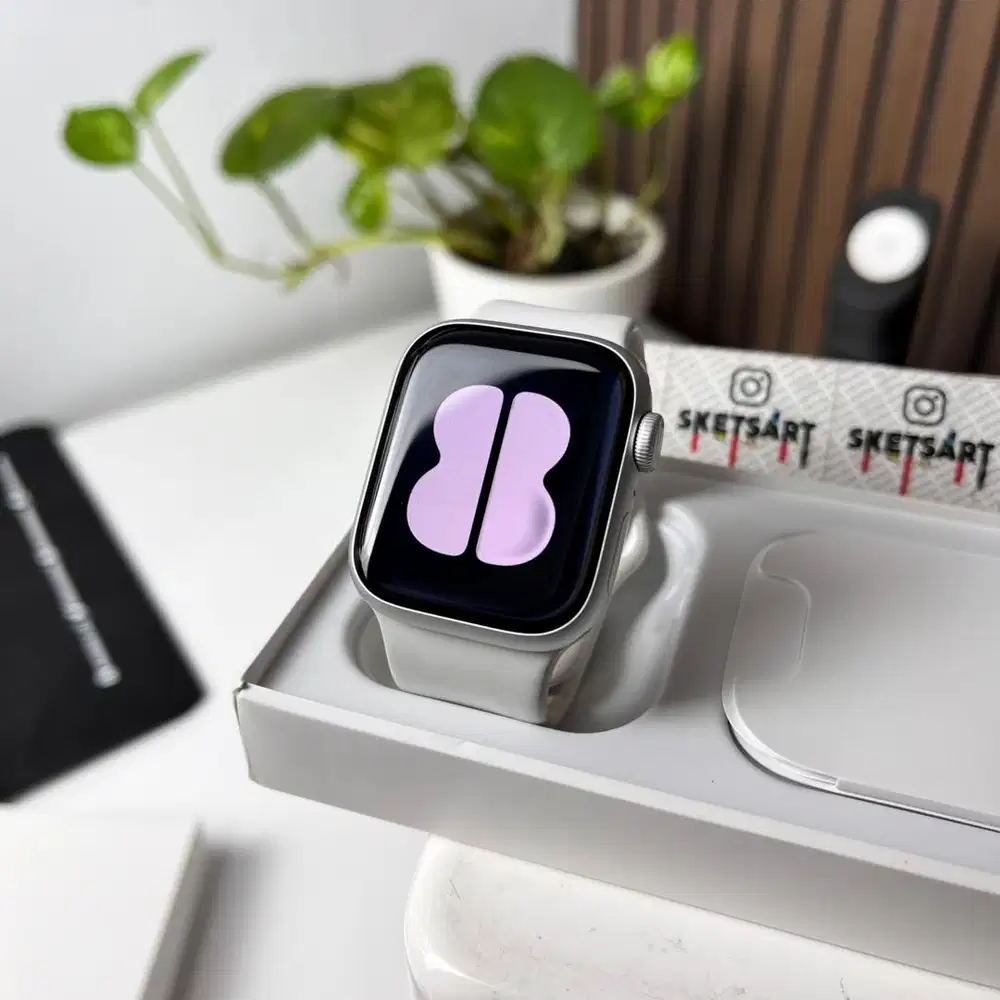 Apple Watch Series 9 41mm Silver iWatch Battery Health 100% Mulus