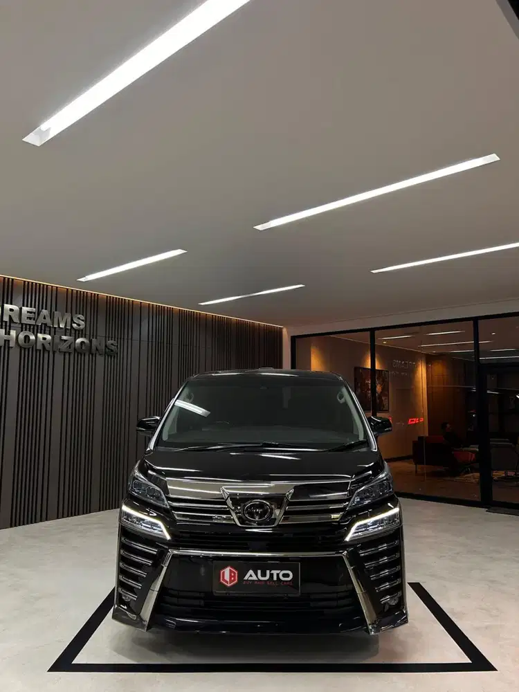 Toyota Vellfire 2.5 G TSS ATPM 2023 Hitam Km85rb AB1035QV mdl 2022