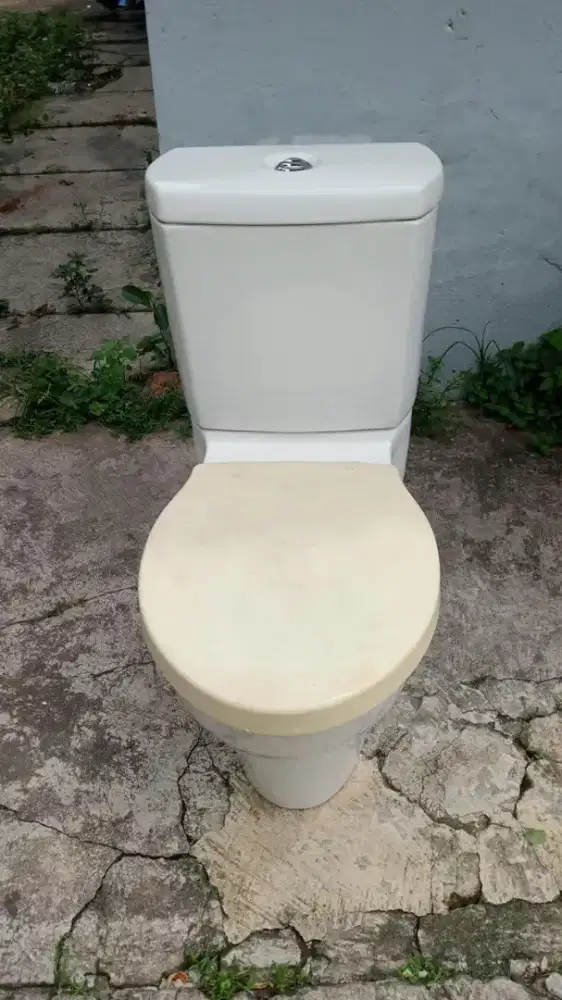 Closet kohler@dinantisecondhand