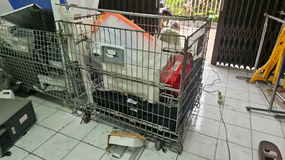 Pallet Mesh Keranjang Besi Lipat