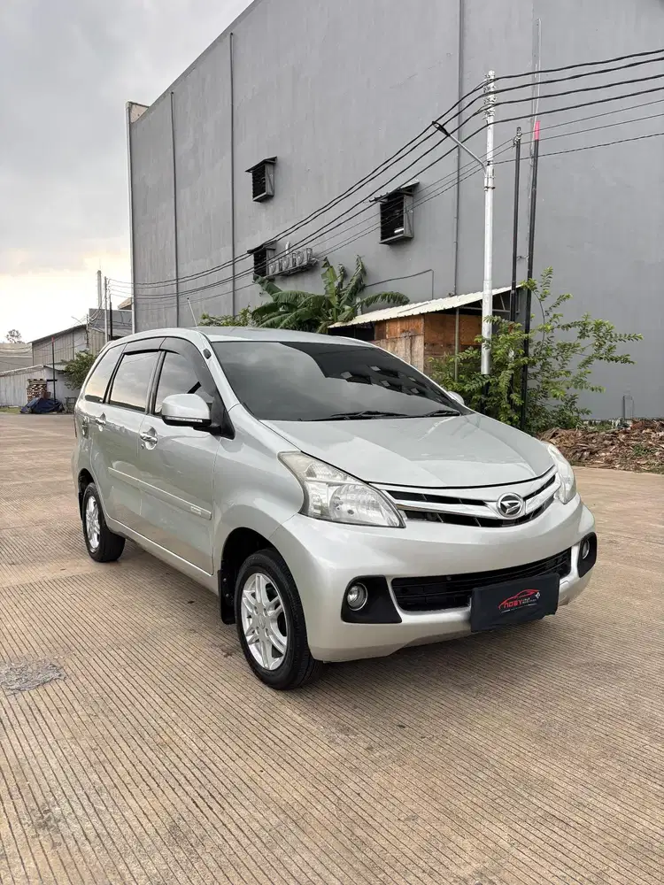 Daihatsu Xenia R deluxe matic bekas murah 2014 silver