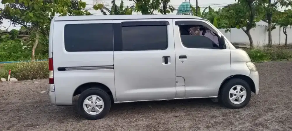 Mobil grandmax murah