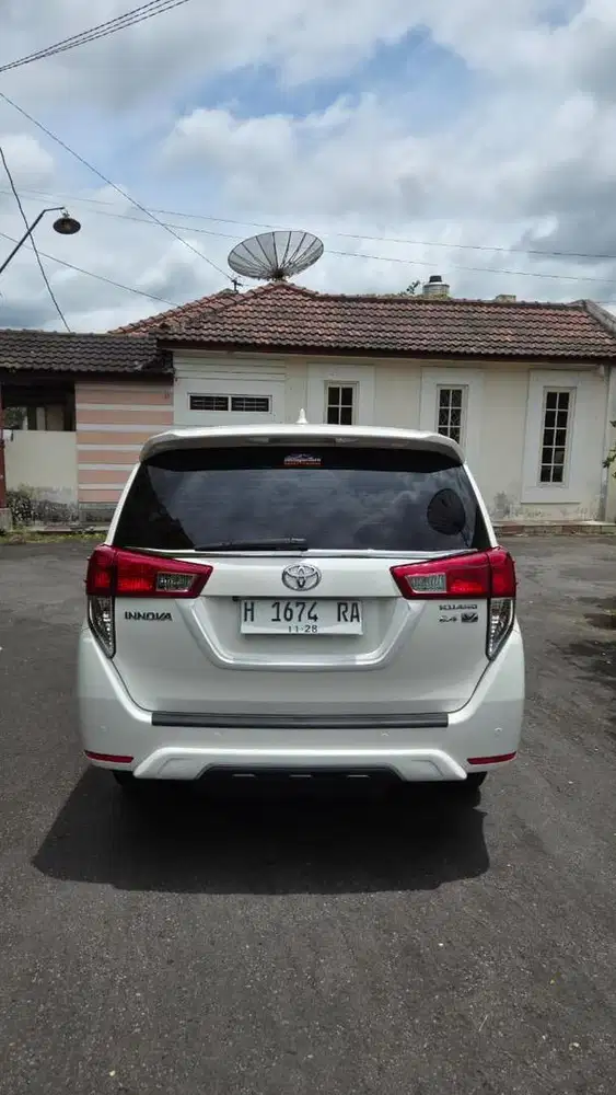 Innova reborn 2.4 V matic 2018/19