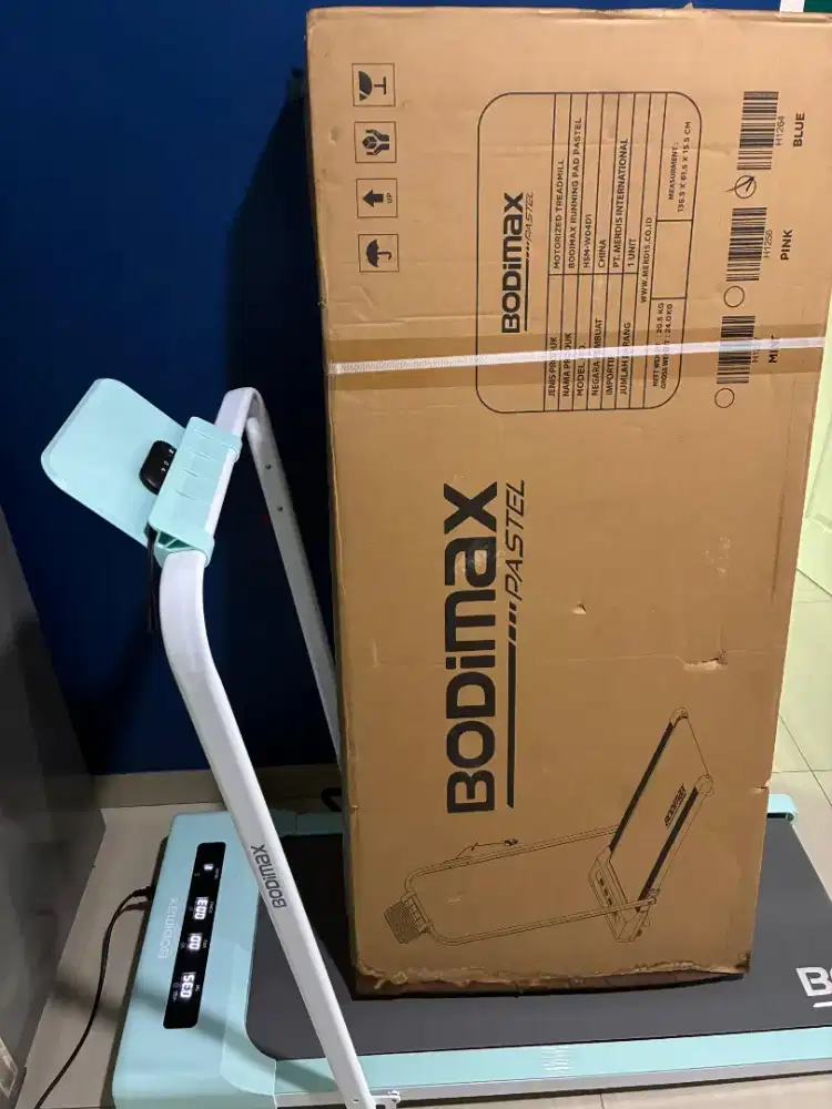 Treadmill bodimax pastel blue