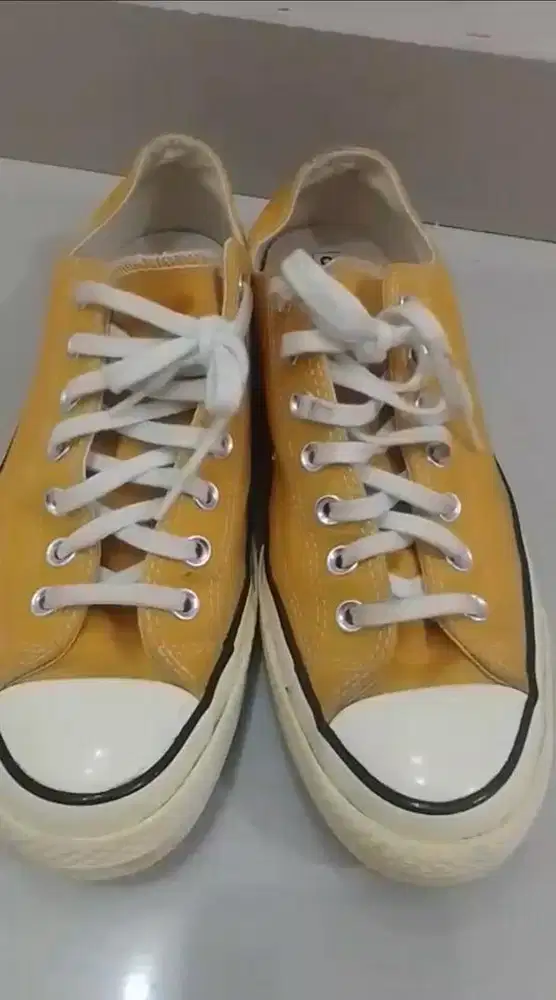 Preloved Converse All Star Chuck Taylor size 38 Yellow Edition