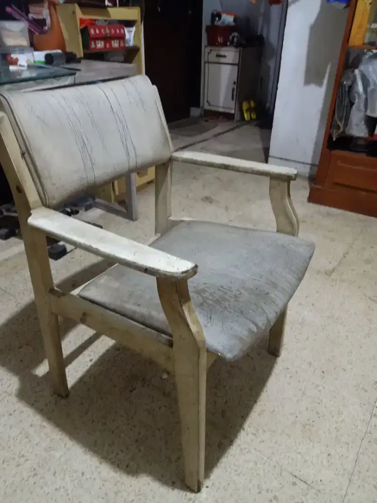 Kursi teras kayu mulus