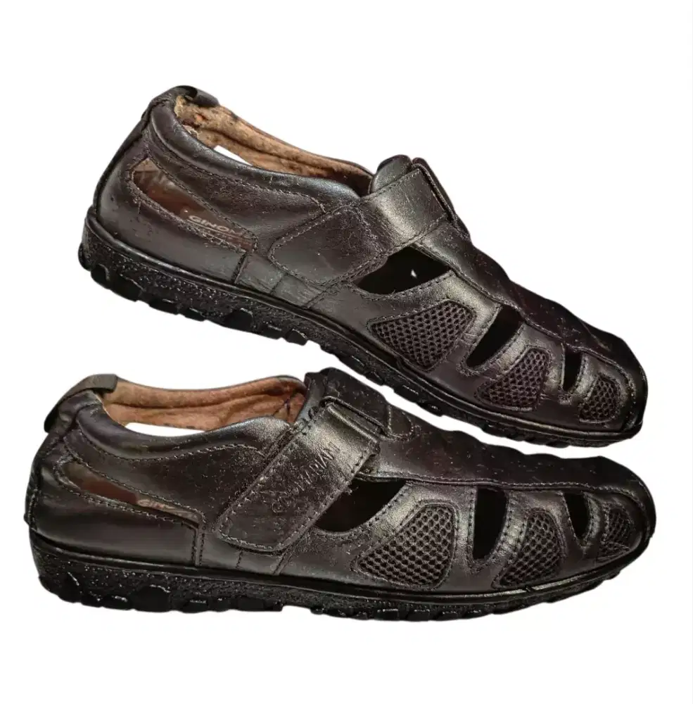 Sandal Sepatu branded  Gino Mariani size 43