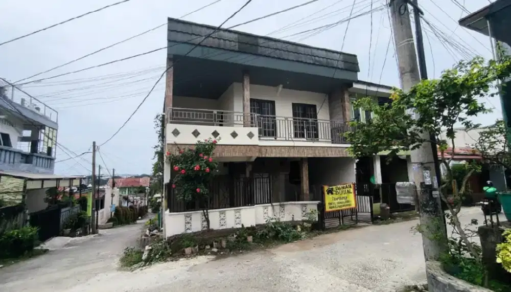 Di Jual Rumah siap huni Hook 2 Lantai Dekat Stasiun KRL Cilebut