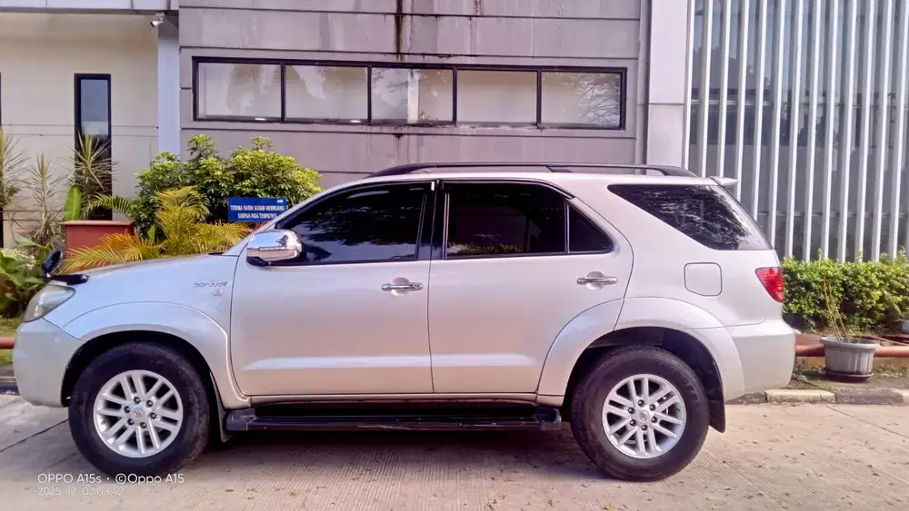 Toyota Fortuner 2005 Bensin