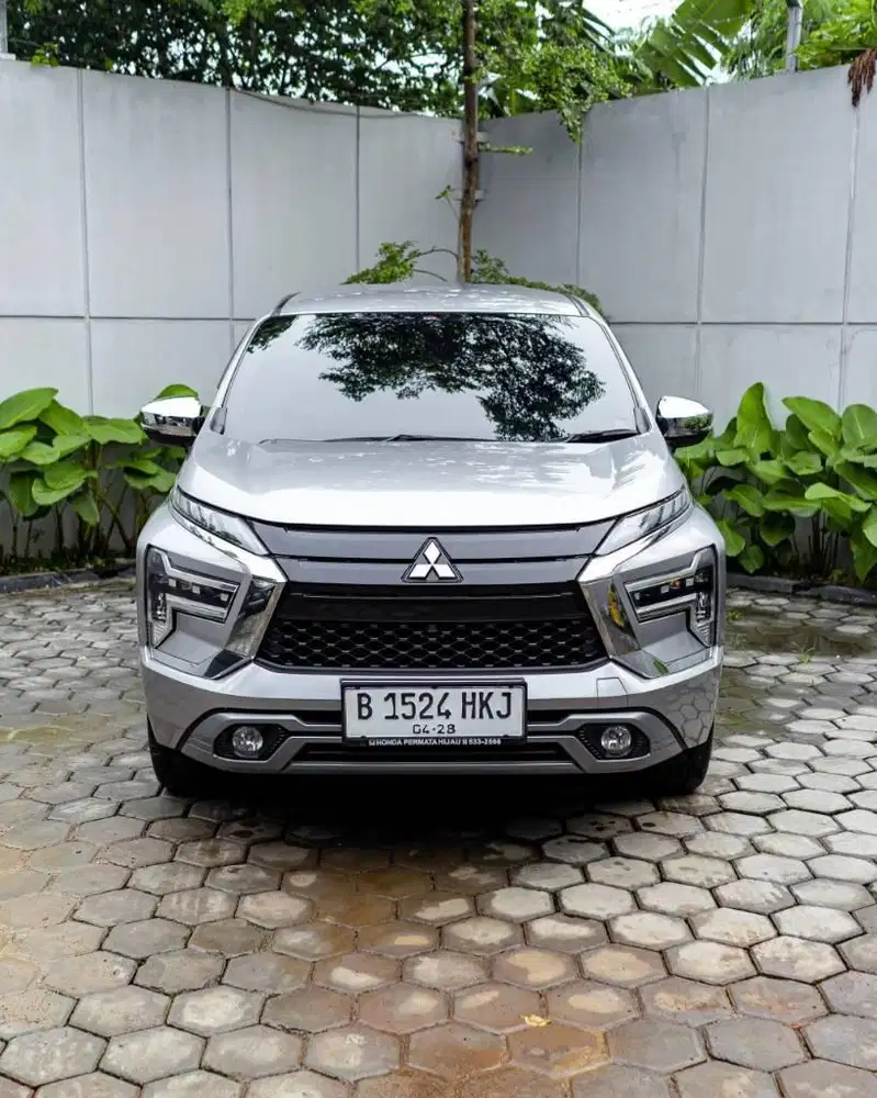 Xpander Ultimate 2023 Matic km 20rb