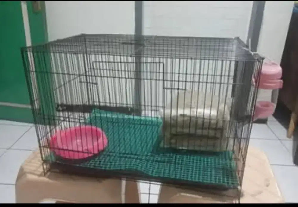 Kandang kelinci bekas pake , beli dari baru , sepaket semua