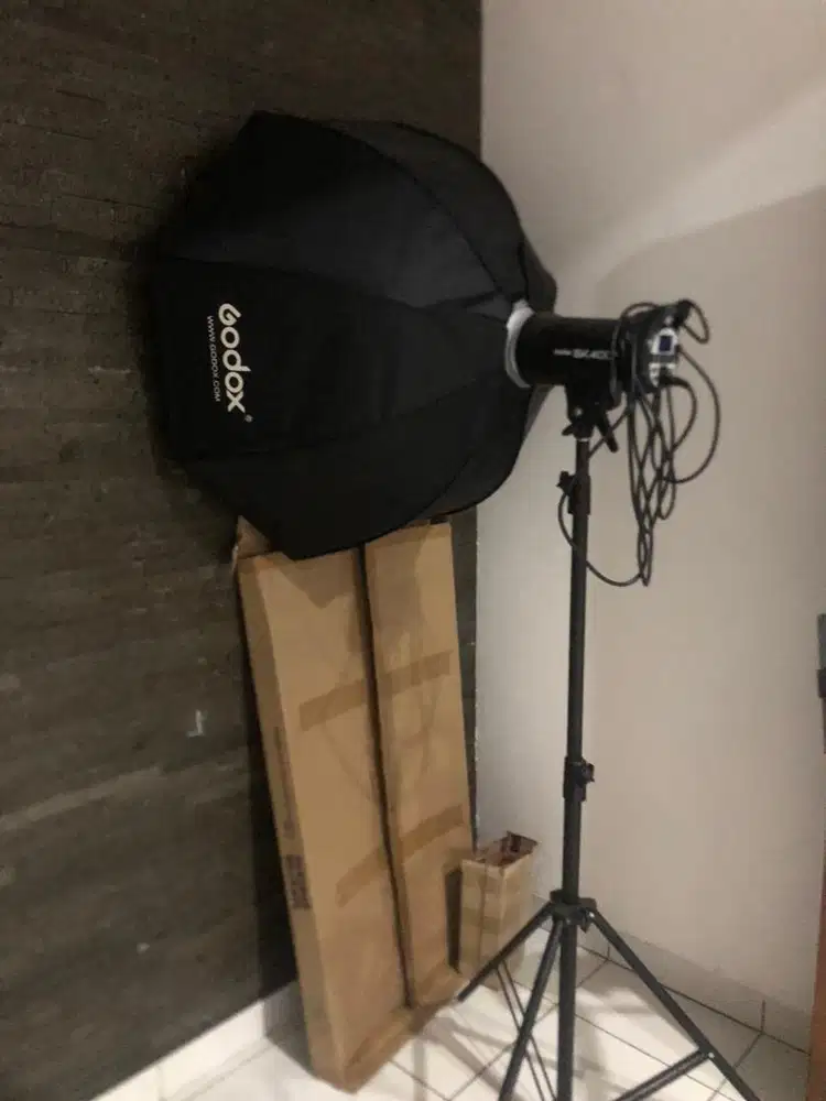 2 Unit Flash Godox SK400ii 2 unit + Background Kertas