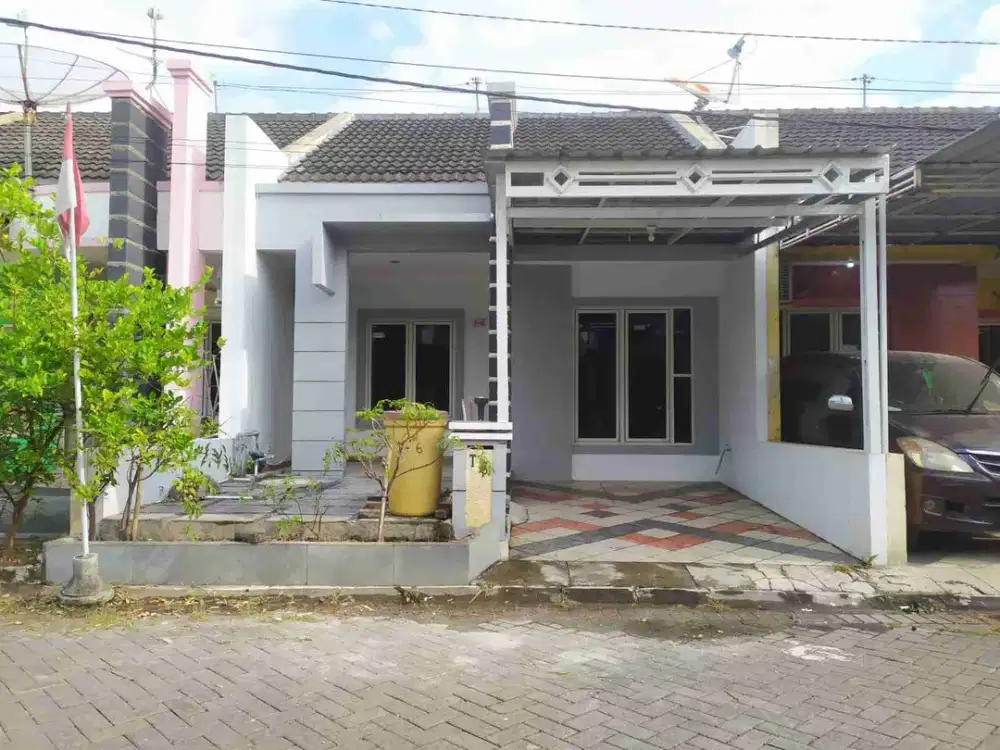 Rumah 1,5 lantai di City Park Medoho Semarang
Cluster tengah kota, keamanan 24 jam