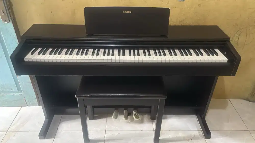 Dijual piano Yamaha ydp105 warna Rosewood