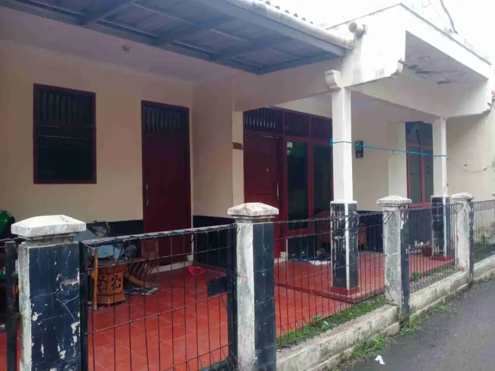 Di sewakan Rumah Perkampungan