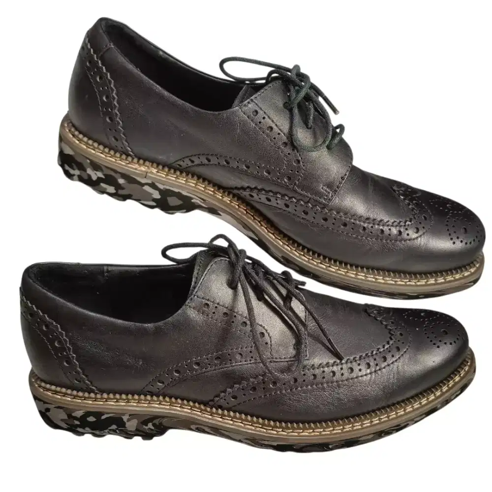 Sepatu Kulit branded  Everbest size 39