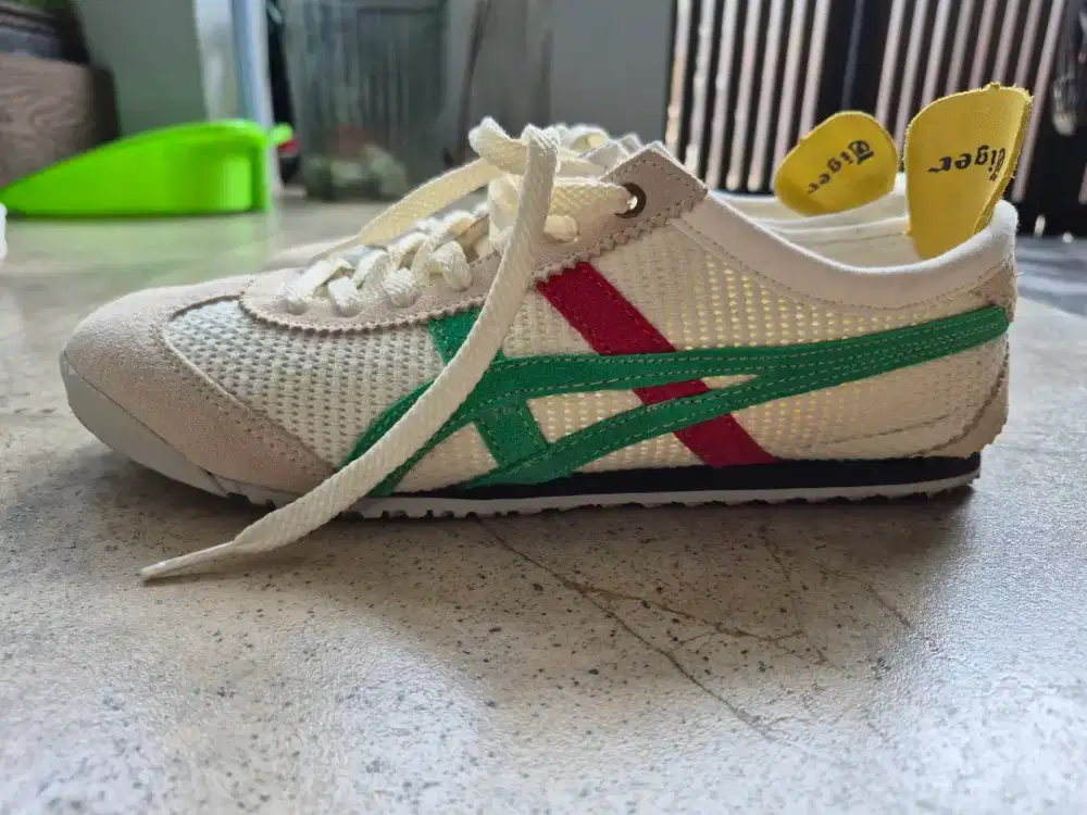 99% like new onit tiger