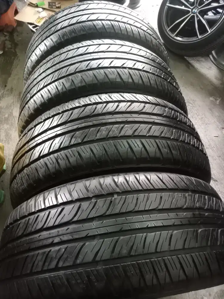 Dunlop grandtrek 285 50 R20