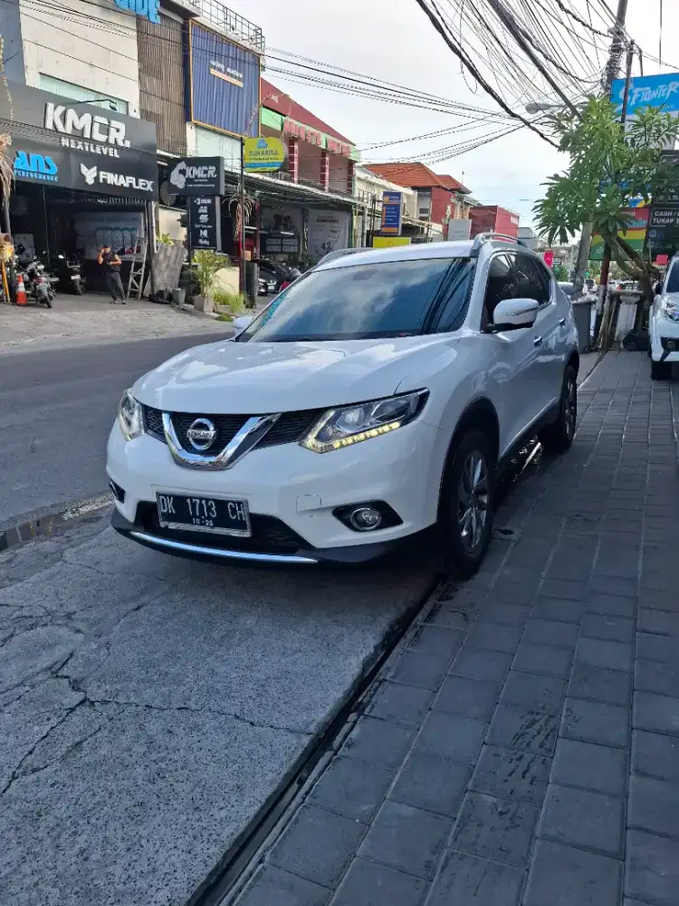 NISSAN X TRAIL 2.5 .matic