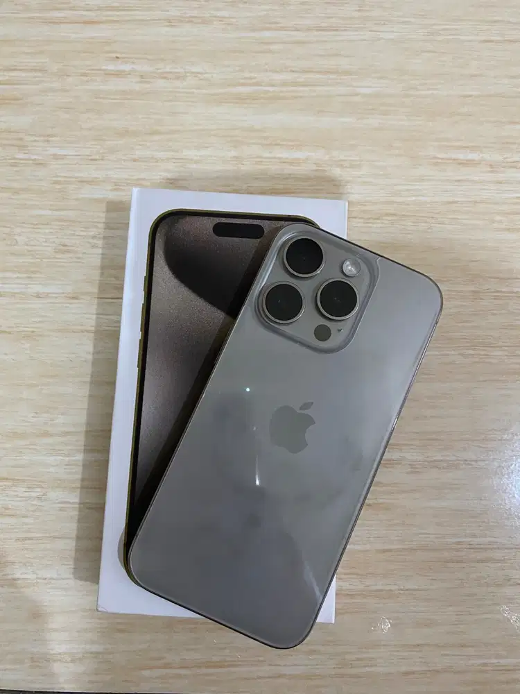 (DIJUAL CEPAT) Iphone 15 Pro 128 GB Ex ibox Warna Natural Titanium