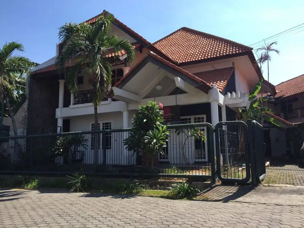 Dijual Rumah EX Guest House di Jemursari Selatan Surabaya