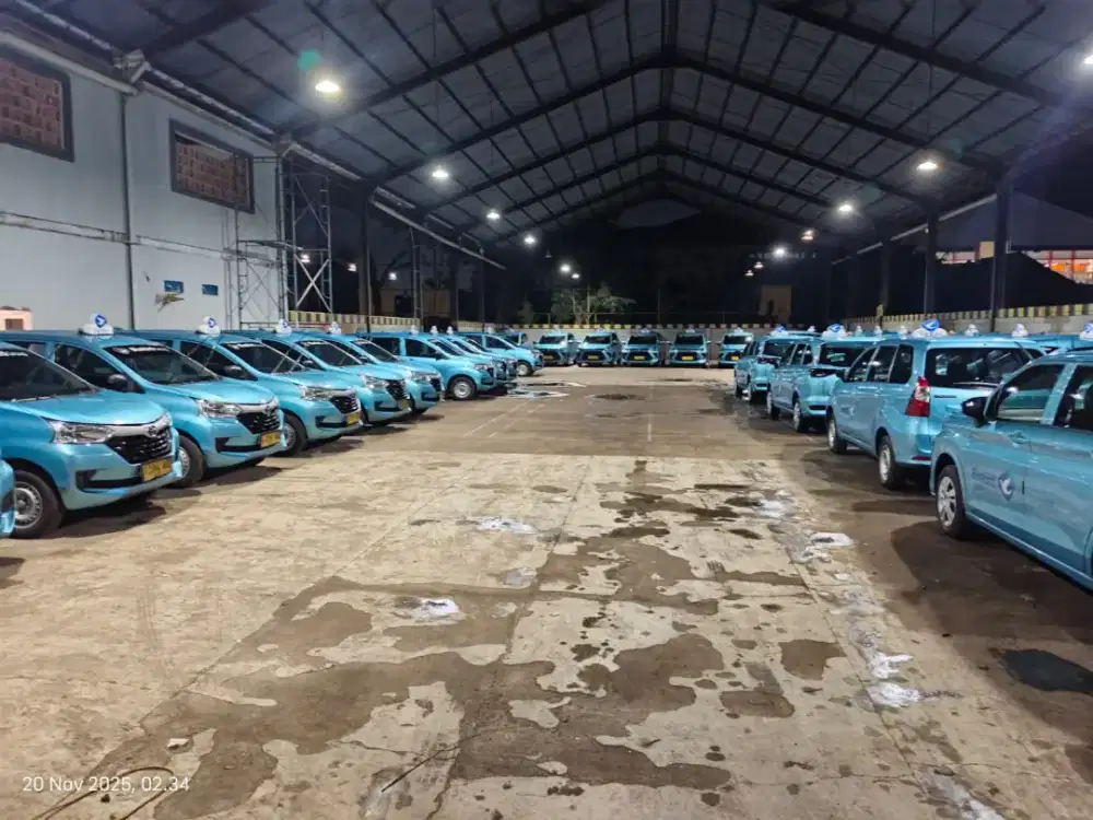 Lowongan Driver Taksi PT Bluebird Group