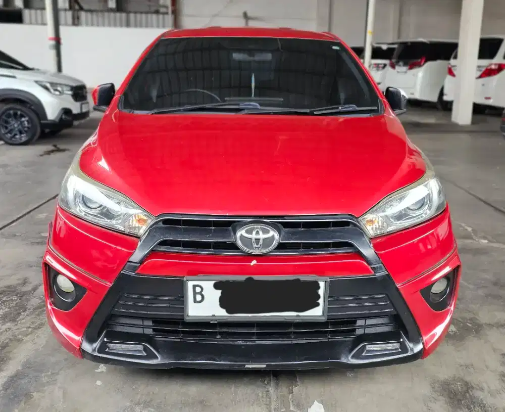 Toyota Yaris TRD Sportivo AT 2015 Merah Good Condition